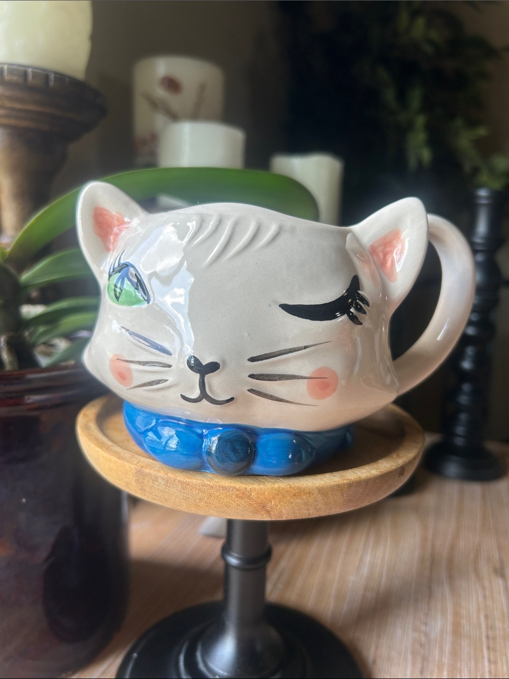 Winking Mug by Home Essentials Blue Bow Green Eye Kitty Cup